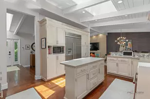 1310 Woodland Ct W, Riverwoods, IL 60015 - Photo 16