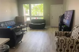 1051 N Springfield Ave, Chicago, IL 60651 - Photo 6
