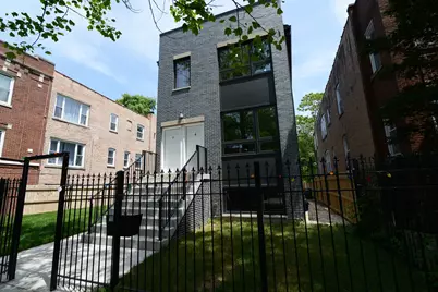 1051 N Springfield Avenue, Chicago, IL 60651 - Photo 2