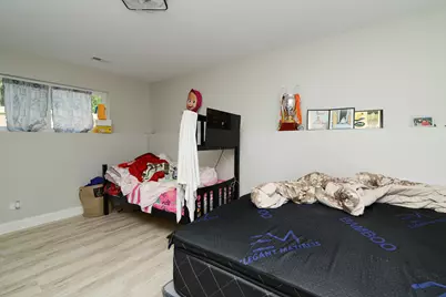 1051 N Springfield Avenue, Chicago, IL 60651 - Photo 40