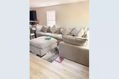1051 N Springfield Avenue, Chicago, IL 60651 - Photo 8