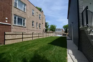 1051 N Springfield Ave, Chicago, IL 60651 - Photo 4
