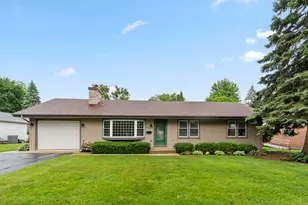 417 S Plum Grove Rd, Palatine, IL 60067 - Photo 2