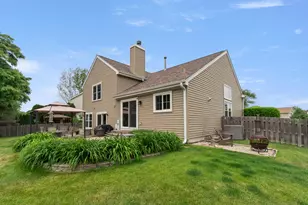 1985 Rochelle Ct, Wheeling, IL 60090 - Photo 28