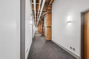 360 W Illinois St, Chicago, IL 60654 - Photo 16