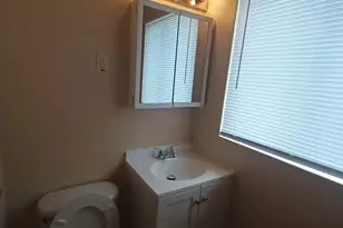 2856 E Cardinal Dr, Decatur, IL 62526 - Photo 10