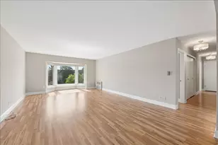 400 Ascot Dr, Park Ridge, IL 60068 - Photo 4