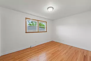 8737 S 50th Ave, Oak Lawn, IL 60453 - Photo 14