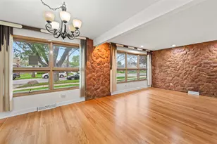 8737 S 50th Ave, Oak Lawn, IL 60453 - Photo 10