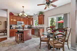 1208 Water Stone Cir, Wauconda, IL 60084 - Photo 8