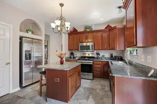 1208 Water Stone Cir, Wauconda, IL 60084 - Photo 10