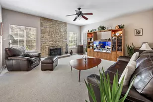 1208 Water Stone Cir, Wauconda, IL 60084 - Photo 6