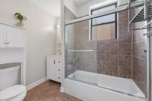 741 W Cornelia Ave, Chicago, IL 60657 - Photo 8