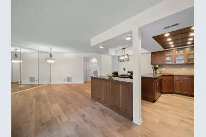 702 N Waukegan Road #206A, Glenview, IL 60025 - Photo 8