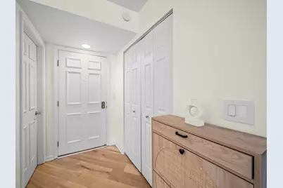 702 N Waukegan Road #206A, Glenview, IL 60025 - Photo 4