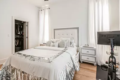 4816 S Saint Lawrence Avenue #301, Chicago, IL 60615 - Photo 18