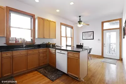 1415 W Barry Avenue #1, Chicago, IL 60657 - Photo 4