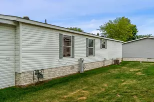 2231 Blossom Ln, Belvidere, IL 61008 - Photo 6