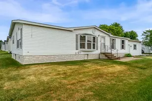 2231 Blossom Ln, Belvidere, IL 61008 - Photo 4
