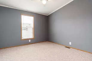 2231 Blossom Ln, Belvidere, IL 61008 - Photo 32