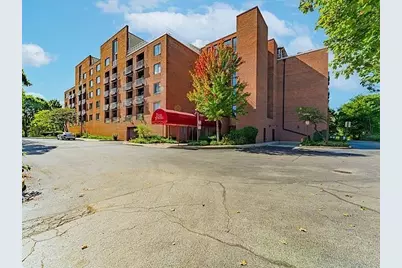 1450 Plymouth Lane #305, Elgin, IL 60123 - Photo 2