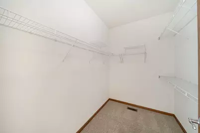 2370 Carillon Drive, Grayslake, IL 60030 - Photo 10
