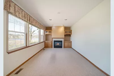 2370 Carillon Drive, Grayslake, IL 60030 - Photo 16