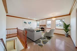 2370 Carillon Dr, Grayslake, IL 60030 - Photo 4