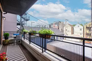 1641 W Pearson St, Chicago, IL 60622 - Photo 26