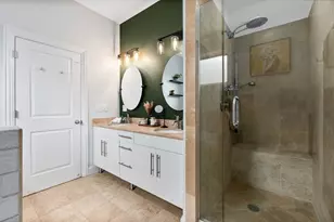 1641 W Pearson St, Chicago, IL 60622 - Photo 20