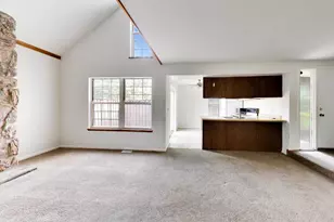 913 Campbell Dr, Gurnee, IL 60031 - Photo 4
