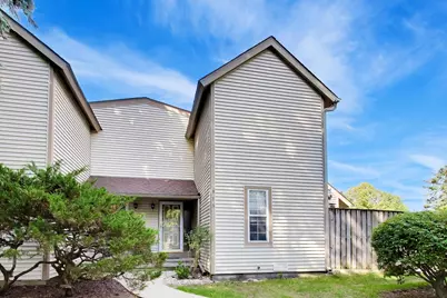 913 Campbell Drive, Gurnee, IL 60031 - Photo 2