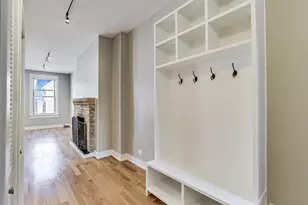 1914 W Crystal St, Chicago, IL 60622 - Photo 2