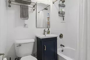 2930 N Sheridan Rd, Chicago, IL 60657 - Photo 12