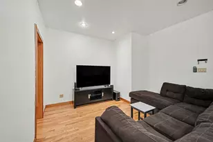 4749 N Dover St, Chicago, IL 60640 - Photo 14
