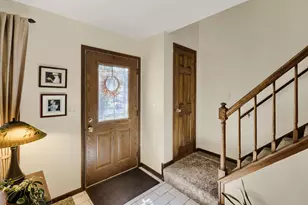 390 Cornell Ln, Elgin, IL 60123 - Photo 4