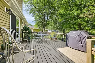 390 Cornell Ln, Elgin, IL 60123 - Photo 26