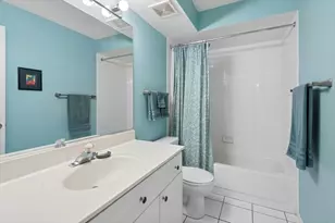 3900 W Bryn Mawr Ave, Chicago, IL 60659 - Photo 14