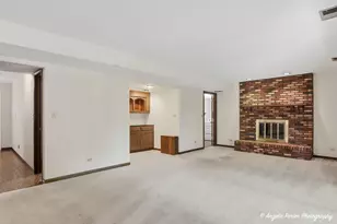 4718 Lake Dawnwood Dr, McHenry, IL 60051 - Photo 16