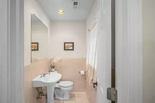 198 Oakwood Dr, Wood Dale, IL 60191 - Photo 12