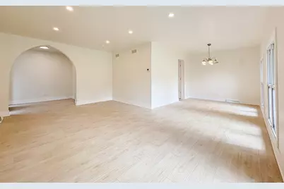 18013 Park Avenue, Lansing, IL 60438 - Photo 2