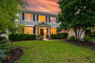 1679 N Stanwich Rd, Vernon Hills, IL 60061 - Photo 2