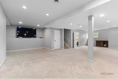 1679 N Stanwich Road, Vernon Hills, IL 60061 - Photo 26
