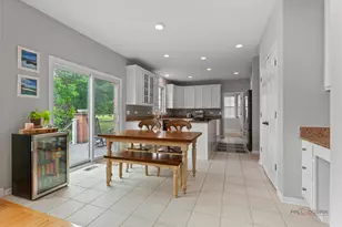 1679 N Stanwich Rd, Vernon Hills, IL 60061 - Photo 14