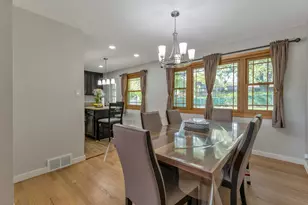 8714 Lynwood Dr, Hickory Hills, IL 60457 - Photo 6