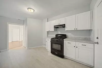 8239 S Colfax Avenue, Chicago, IL 60617 - Photo 6