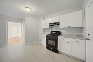 8239 S Colfax Ave, Chicago, IL 60617 - Photo 6