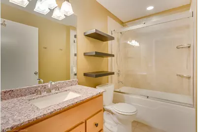 1122 W Catalpa Avenue #402, Chicago, IL 60640 - Photo 12