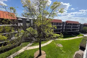 9530 Lamon Ave, Skokie, IL 60077 - Photo 2
