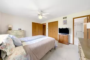 8442 Rob Roy Dr, Orland Park, IL 60462 - Photo 14